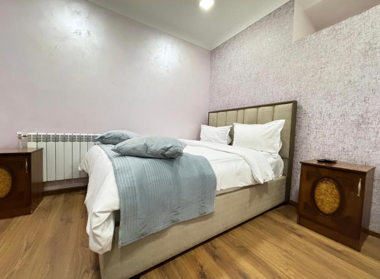 Yerevan Hotel Quarto foto