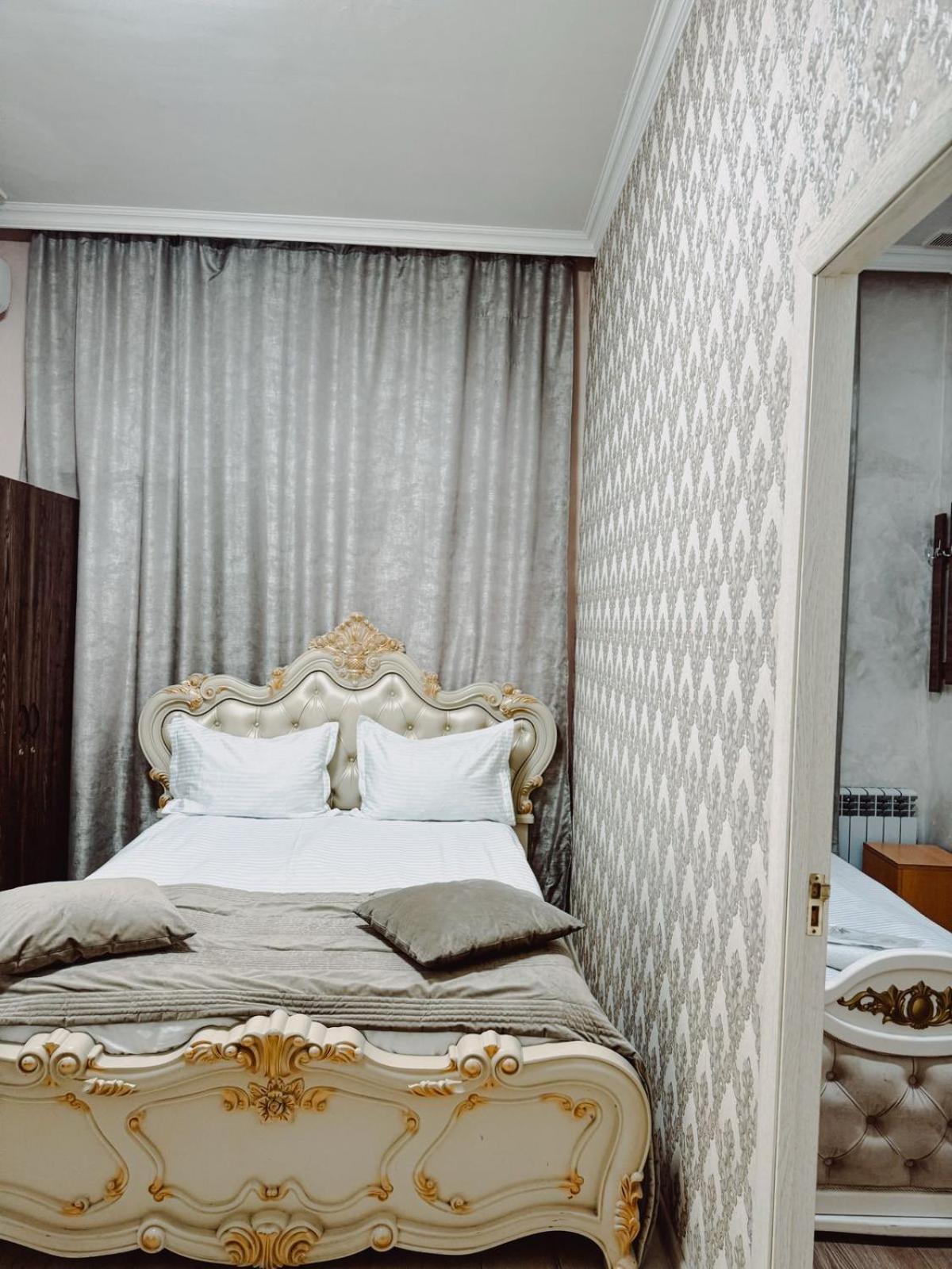 Yerevan Hotel Quarto foto